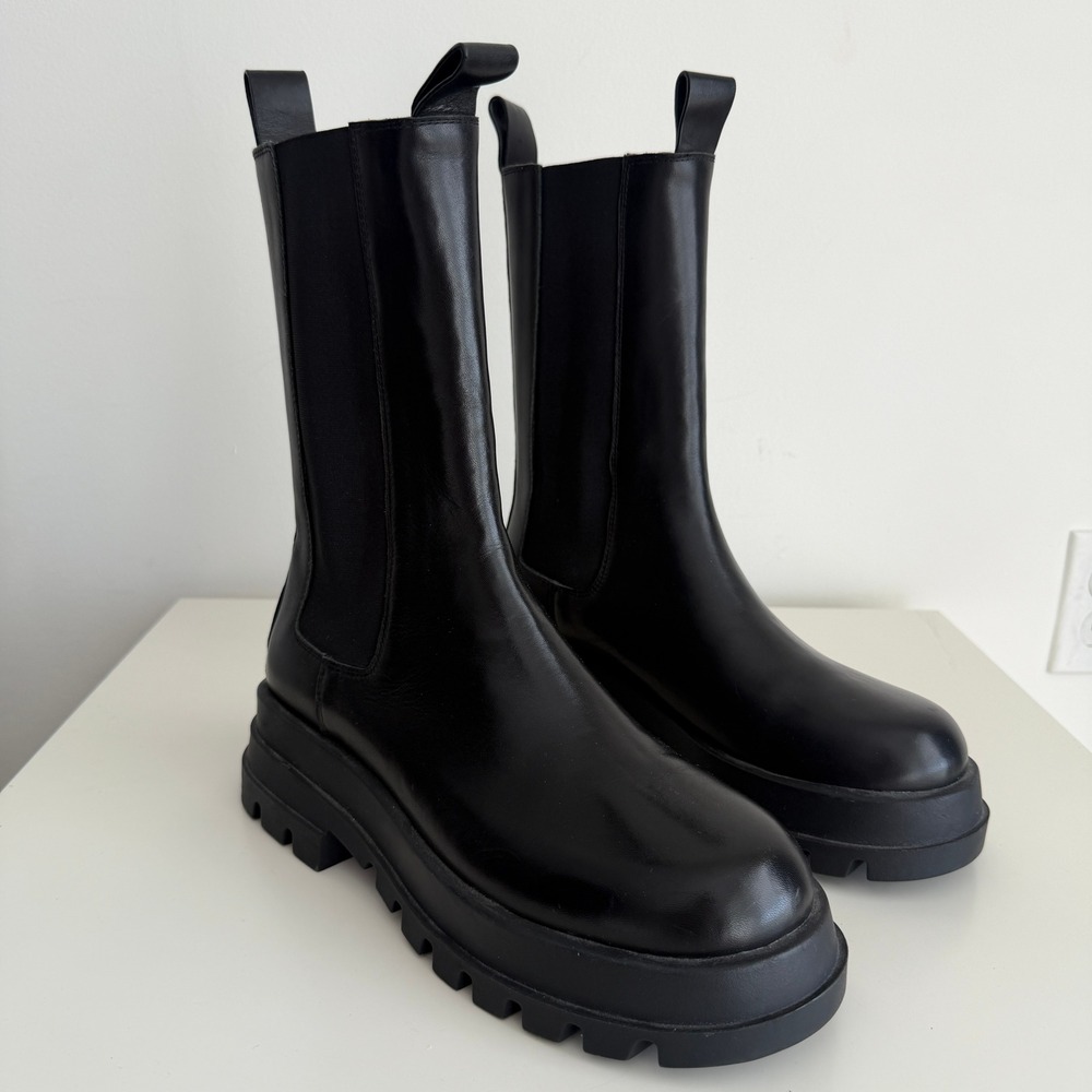 Alias Mae Boots 10 Black Leather Tall Chelsea Chunky Lug Sole Platform Pull On